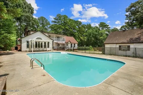 2570 Old Plantation Drive Kinston NC 28504