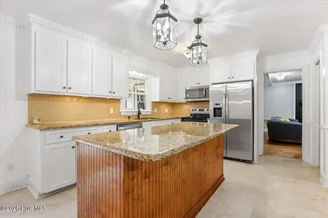 2570 Old Plantation Drive Kinston NC 28504