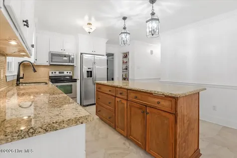 2570 Old Plantation Drive Kinston NC 28504