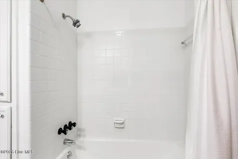 2570 Old Plantation Drive Kinston NC 28504