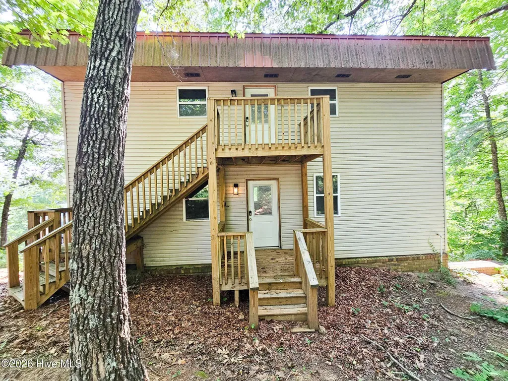 128 Manor Drive Hayesville NC 28904