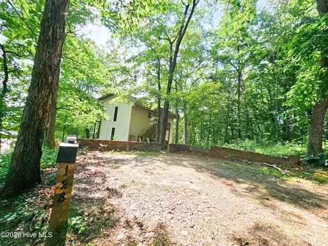 128 Manor Drive Hayesville NC 28904