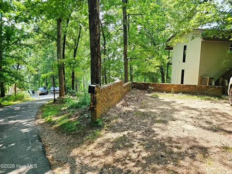 128 Manor Drive Hayesville NC 28904