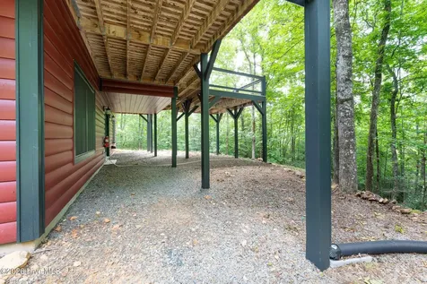 167 Brasstown View Brasstown NC 28902