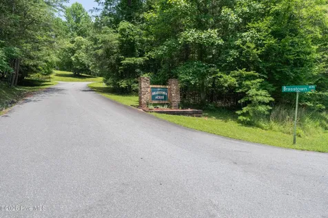 167 Brasstown View Brasstown NC 28902
