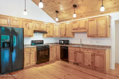 167 Brasstown View Brasstown NC 28902