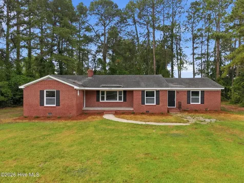 713 Tyree Road Kinston NC 28504