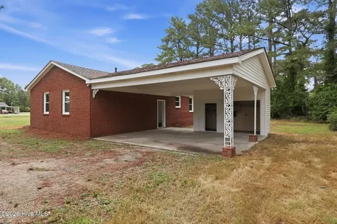 713 Tyree Road Kinston NC 28504
