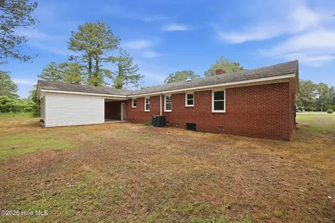 713 Tyree Road Kinston NC 28504