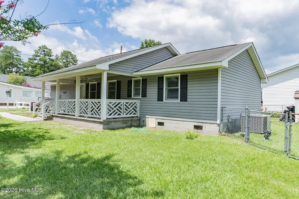 12 Sandy Cove Elizabethtown NC 28337