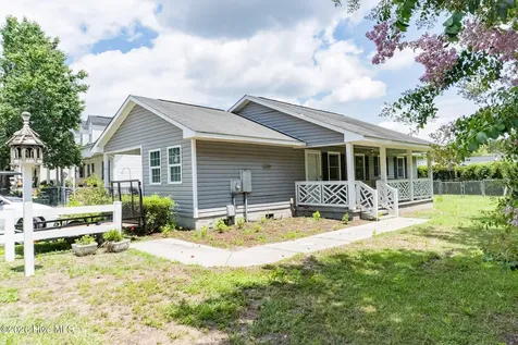12 Sandy Cove Elizabethtown NC 28337