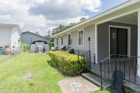 12 Sandy Cove Elizabethtown NC 28337