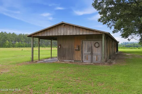 2428 Mcnair Road Tarboro NC 27886