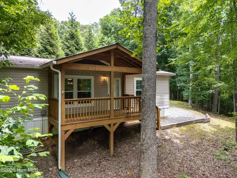 37 Red Wolf Trail Blairsville GA 30512