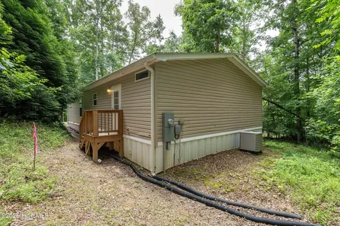 37 Red Wolf Trail Blairsville GA 30512