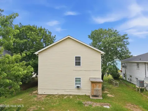 309 W Durham Street Kill Devil Hills NC 27948