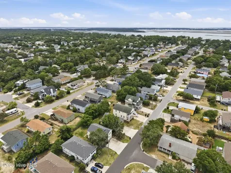 309 W Durham Street Kill Devil Hills NC 27948