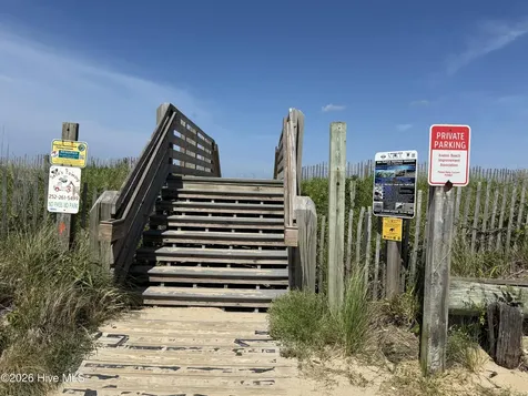 309 W Durham Street Kill Devil Hills NC 27948