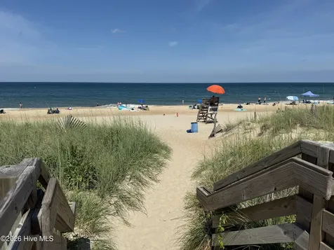 309 W Durham Street Kill Devil Hills NC 27948