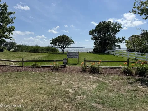 309 W Durham Street Kill Devil Hills NC 27948
