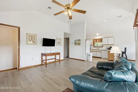 309 W Durham Street Kill Devil Hills NC 27948