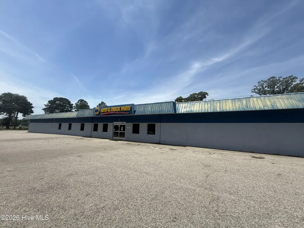 105 N East Street Roseboro NC 28382