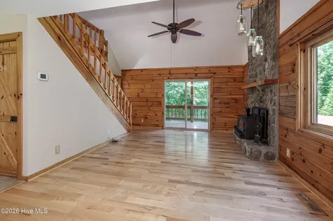 44 Red Wolf Trail Blairsville GA 30512