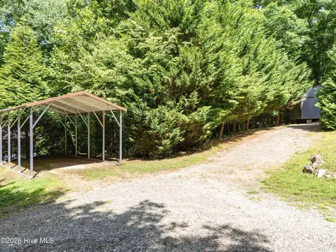 44 Red Wolf Trail Blairsville GA 30512