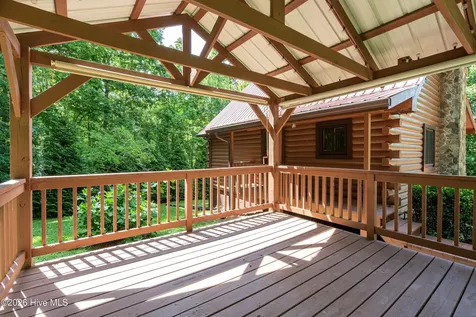 44 Red Wolf Trail Blairsville GA 30512
