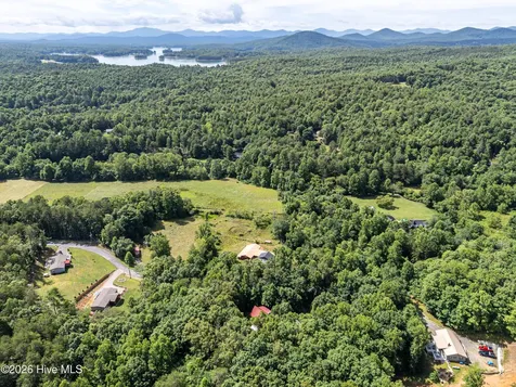44 Red Wolf Trail Blairsville GA 30512