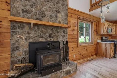 44 Red Wolf Trail Blairsville GA 30512