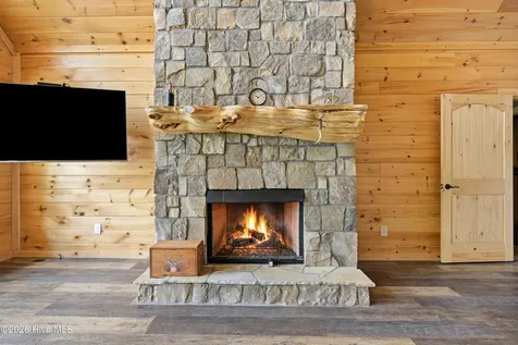154 Blueberry Hill Hayesville NC 28904