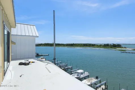 120 Bask Street Morehead City NC 28557