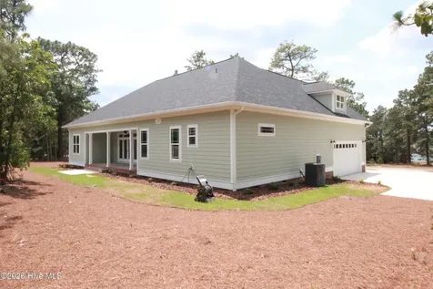 110 Lawrence Overlook Seven Lakes NC 27376
