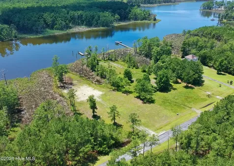 Lot 20 Bailey Pointe Drive Belhaven NC 27810
