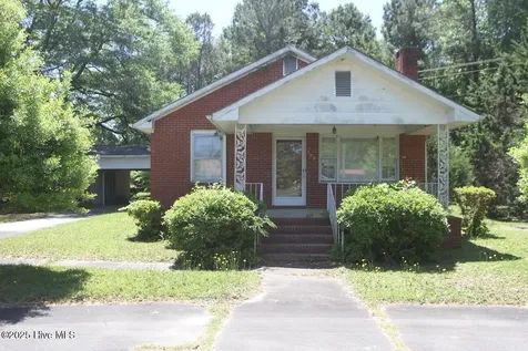 709 Quail Street Elizabethtown NC 28337
