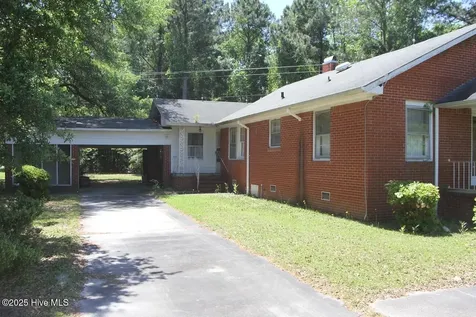 709 Quail Street Elizabethtown NC 28337