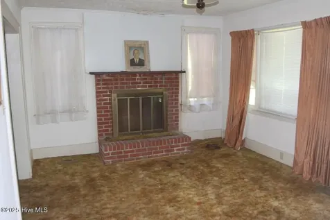 709 Quail Street Elizabethtown NC 28337