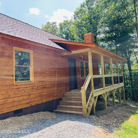 271 Cloud Les Lane Murphy NC 28906