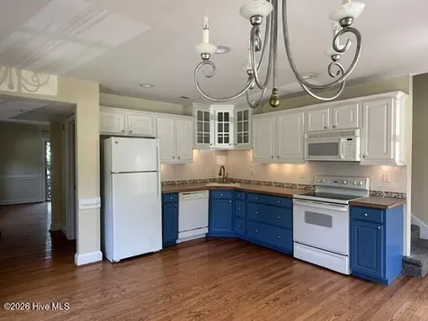 9 Croatan Court Manteo NC 27954