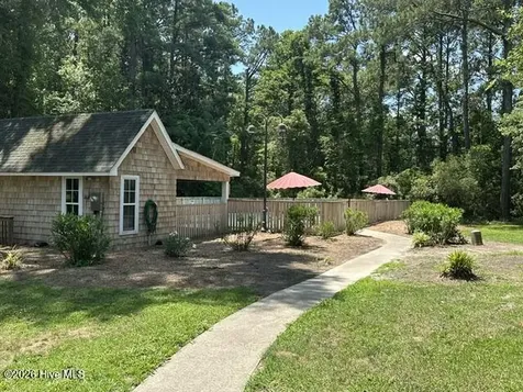 9 Croatan Court Manteo NC 27954