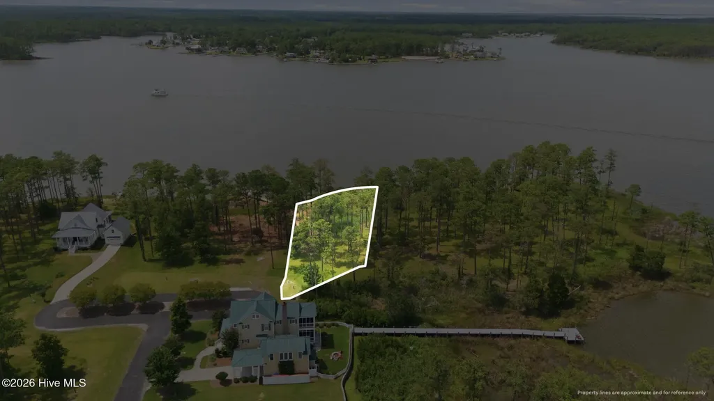 238 Oyster Point Road Oriental NC 28571