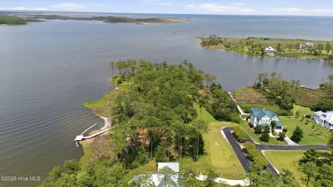 238 Oyster Point Road Oriental NC 28571