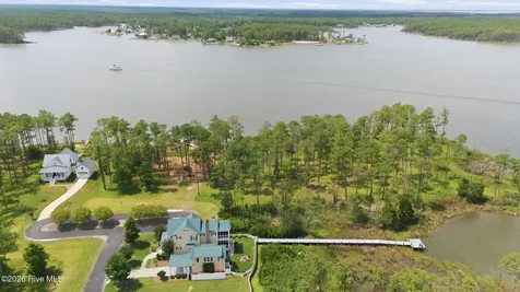238 Oyster Point Road Oriental NC 28571