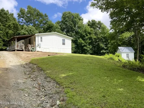 185 Joyces Topton NC 28781