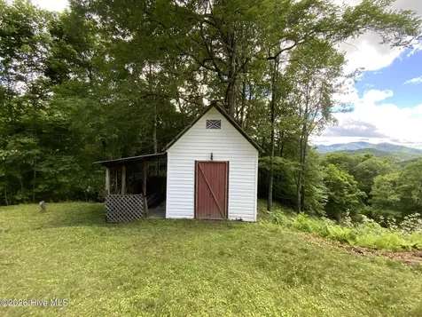185 Joyces Topton NC 28781