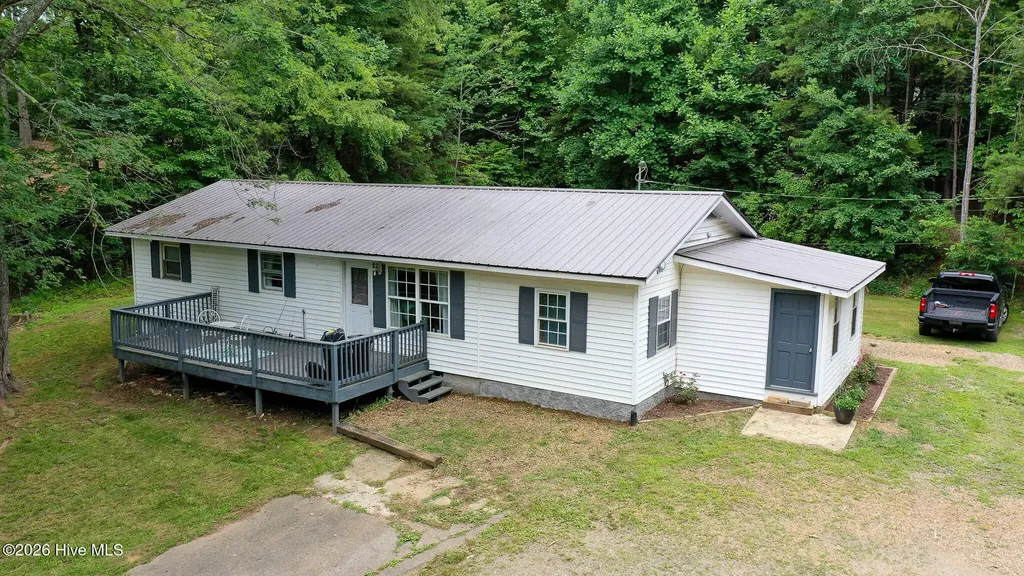 147 Lance Cove Road Hayesville NC 28904