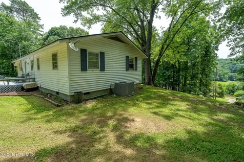 147 Lance Cove Road Hayesville NC 28904