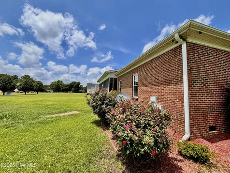 122 Challenge Club Drive Clinton NC 28328