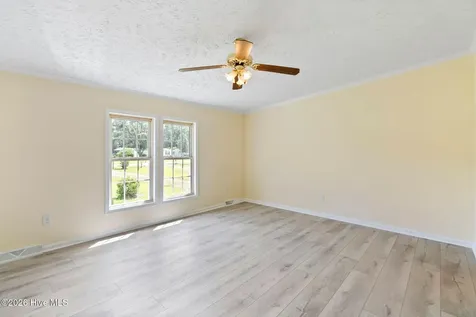 195 Bellhammon Forest Drive Rocky Point NC 28457